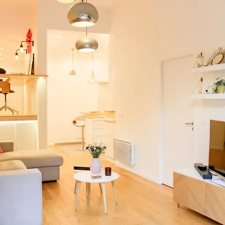 Apartman With Terrace And Garden Sleeps 4