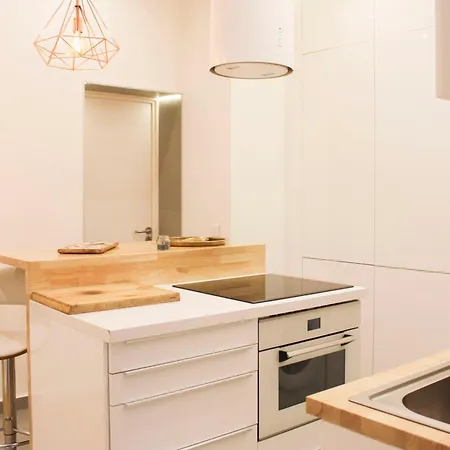 With Terrace And Garden Sleeps 4 * Párizs